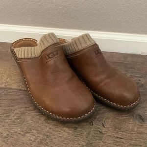 Ugh clogs brand new never worn size 9